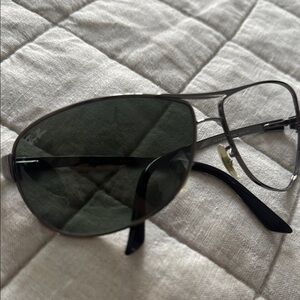 Stylish Aviator Sunglasses